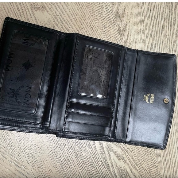 MCM Black Shoulder Bag & Matching Wallet Gold Hardware purse handbag luxury - Picture 4 of 16